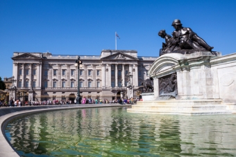 Attractions in London Buckingham Palace Attractions in London Buckingham Palace