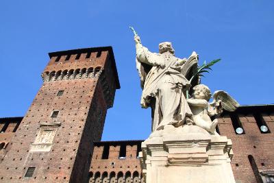 Milan Italy Attractions: Castello Sforzesco by Auto Europe
