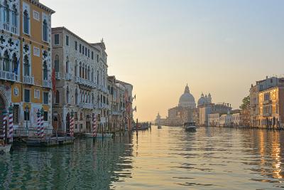 Things to Do in Venice: Take an Early Morning Walk