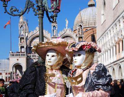 Things to Do in Venice: Join the Local Carnival Things to Do in Venice: Join the Local Carnival
